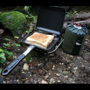 NGT Toastie Maker Black Edition